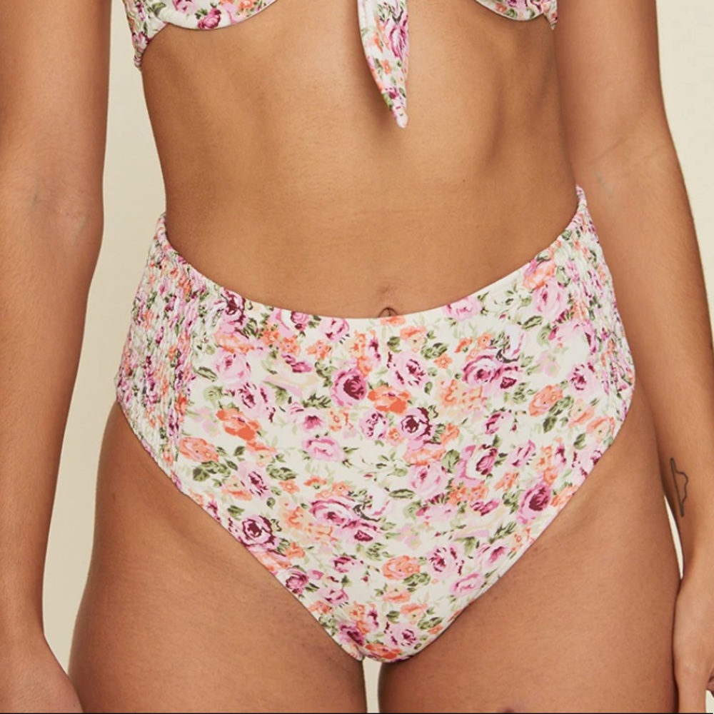 Revolve LPA Love Potion Liz Floral High Waisted Bottom Sz M